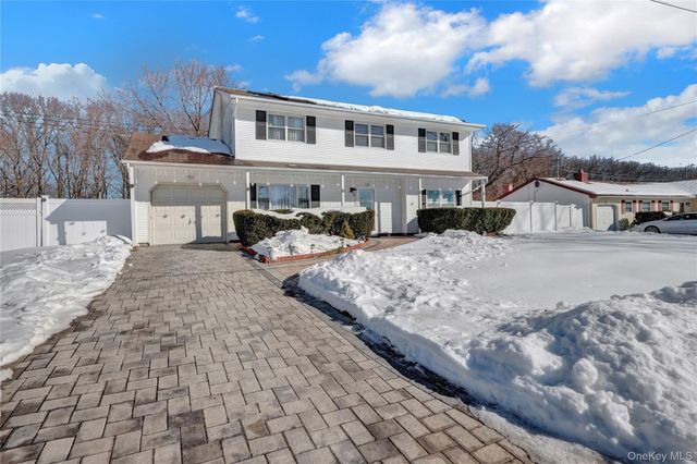 47 Bellwood Avenue, South Setauket, NY 11720