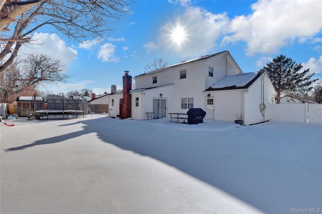 47 Bellwood Avenue, South Setauket, NY 11720