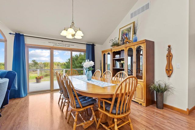 7207 FAIRVIEW ROAD, Denmark, WI 54208