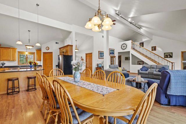 7207 FAIRVIEW ROAD, Denmark, WI 54208