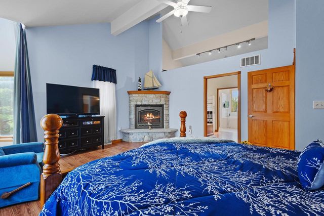 7207 FAIRVIEW ROAD, Denmark, WI 54208