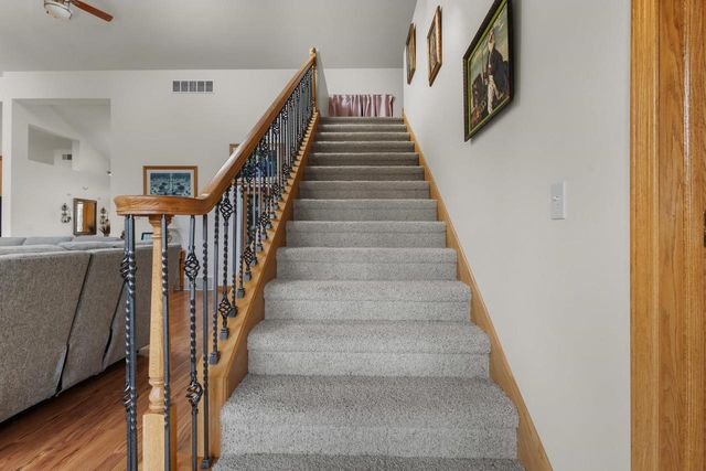 7207 FAIRVIEW ROAD, Denmark, WI 54208