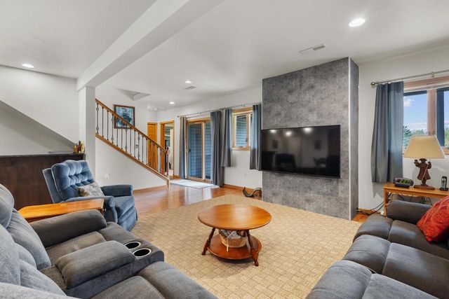 7207 FAIRVIEW ROAD, Denmark, WI 54208