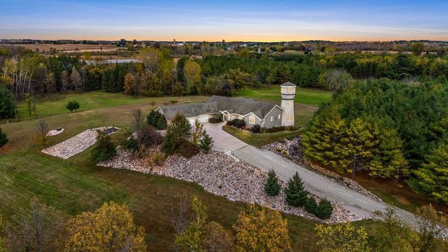 7207 FAIRVIEW ROAD, Denmark, WI 54208