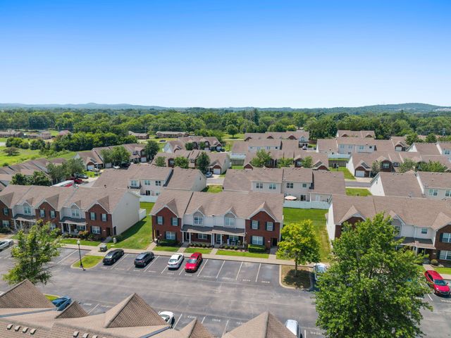 3054 Burnt Pine Dr, Smyrna, TN 37167