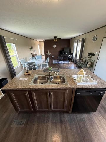 8680 Highway 196, Nancy, KY 42544
