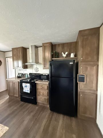 8680 Highway 196, Nancy, KY 42544