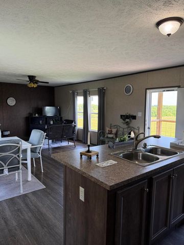 8680 Highway 196, Nancy, KY 42544