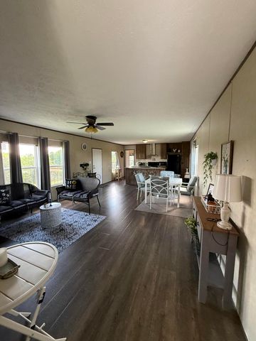 8680 Highway 196, Nancy, KY 42544