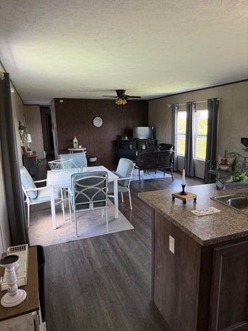 8680 Highway 196, Nancy, KY 42544