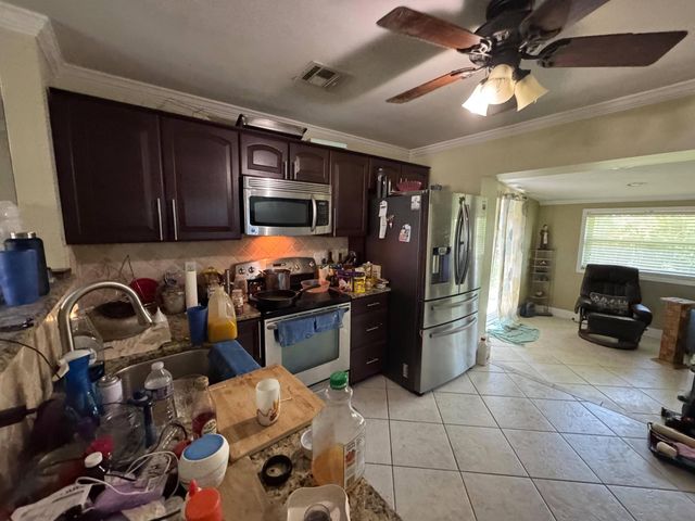 1450 NE 32ND Street, Pompano Beach, FL 33064