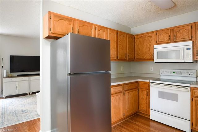 23 Braxton Lane, Thomasville, NC 27360