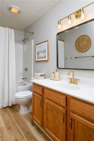 23 Braxton Lane, Thomasville, NC 27360