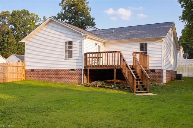 23 Braxton Lane, Thomasville, NC 27360