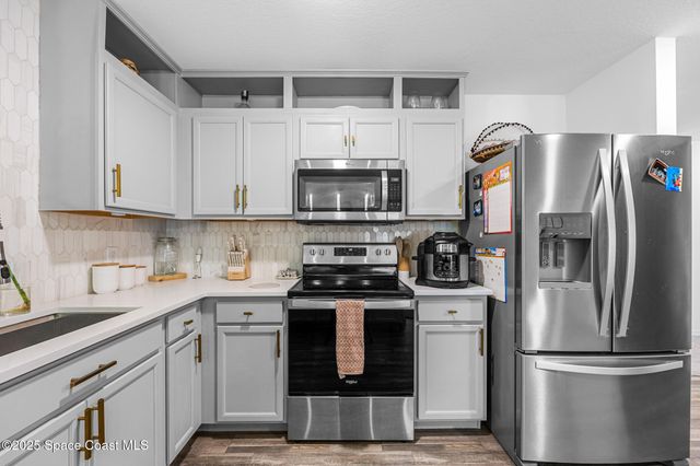 324 Alminar Avenue SE, Palm Bay, FL 32909