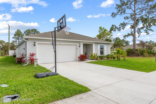 324 Alminar Avenue SE, Palm Bay, FL 32909