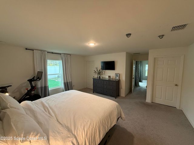 324 Alminar Avenue SE, Palm Bay, FL 32909