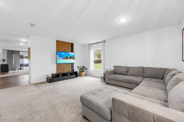 324 Alminar Avenue SE, Palm Bay, FL 32909