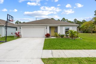 324 Alminar Avenue SE, Palm Bay, FL 32909