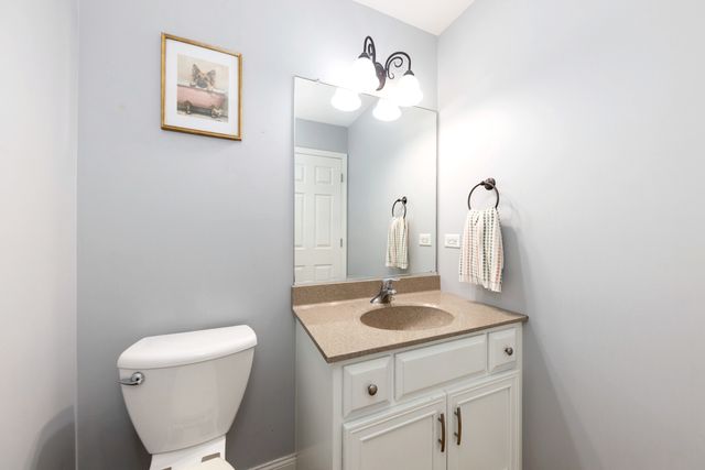 1221 Monmouth Drive, Lemont, IL 60439