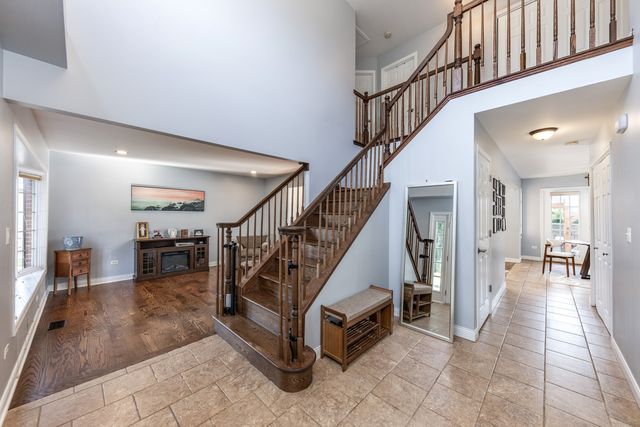 1221 Monmouth Drive, Lemont, IL 60439