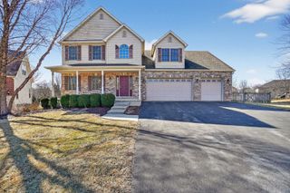 1302 Deerpath Drive, Yorkville, IL 60560