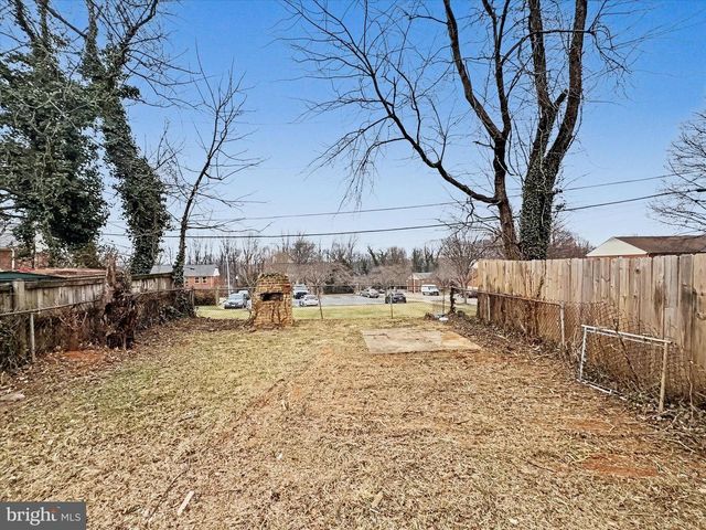 3712 BOWERS AVE, Baltimore, MD 21207