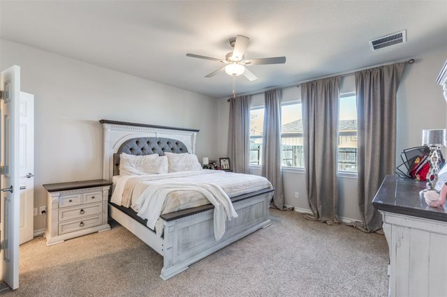 152 Papaya DR, Buda, TX 78610