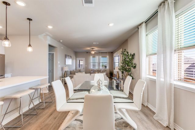 152 Papaya DR, Buda, TX 78610