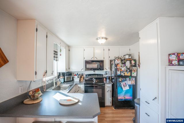 3140 Lyon St SW, Albany, OR 97322