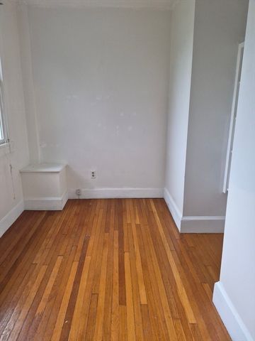 101 South St. 4, Bridgewater, MA 02324
