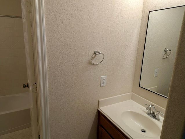 8938 Headstall Drive, Tomball, TX 77375