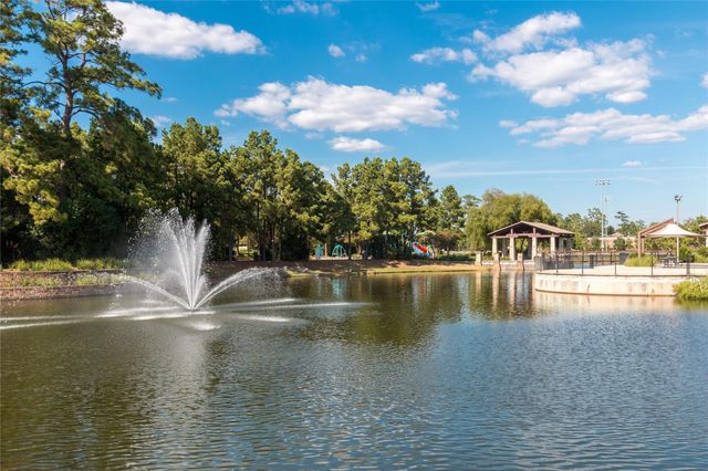 8938 Headstall Drive, Tomball, TX 77375