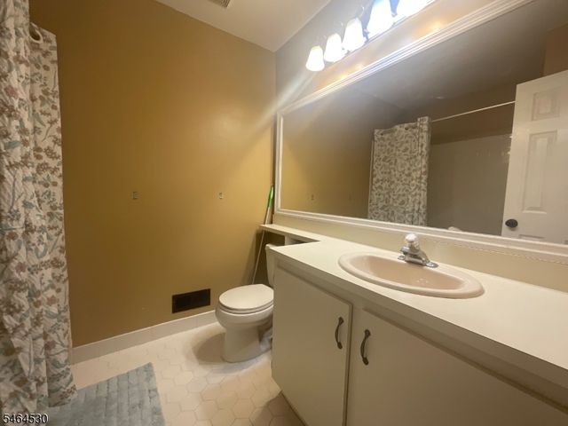 106 Amethyst Way, Franklin Twp., NJ 08823
