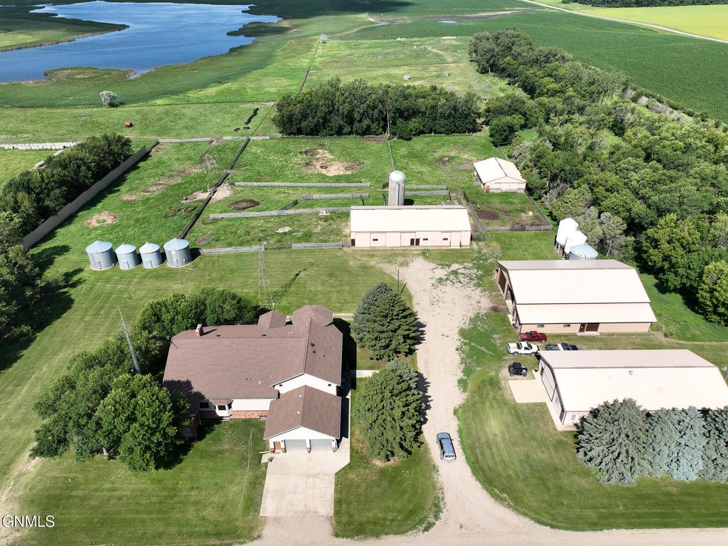 679 38th Avenue NE, Bowdon, ND 58418 photo 14