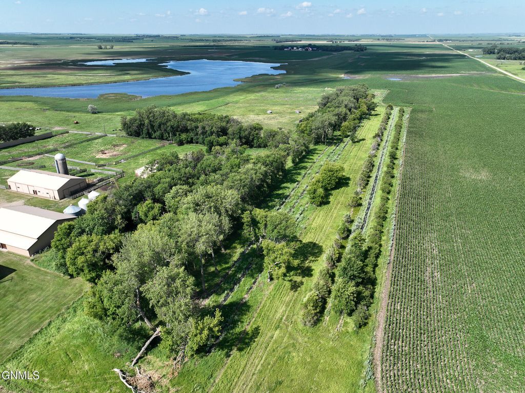 679 38th Avenue NE, Bowdon, ND 58418 photo 16