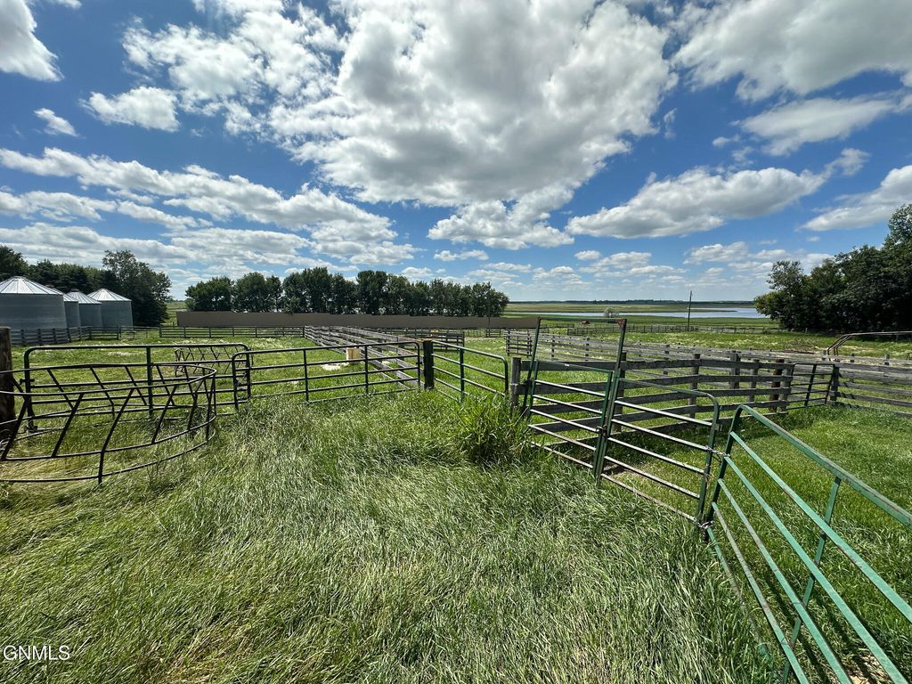 679 38th Avenue NE, Bowdon, ND 58418 photo 170