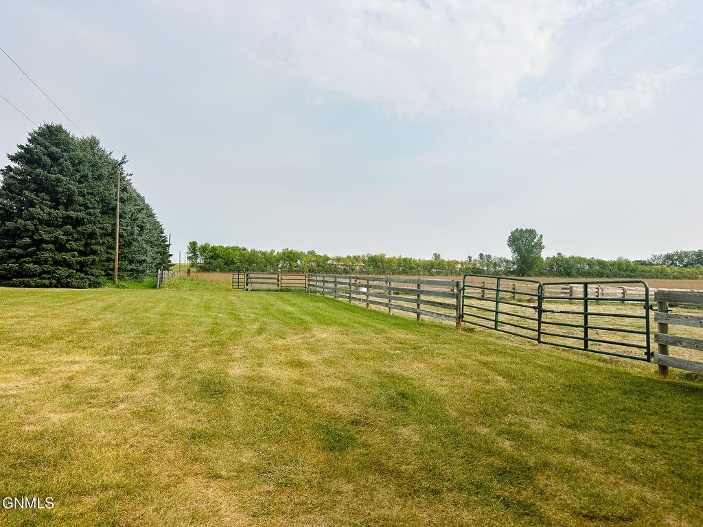 679 38th Avenue NE, Bowdon, ND 58418 photo 194