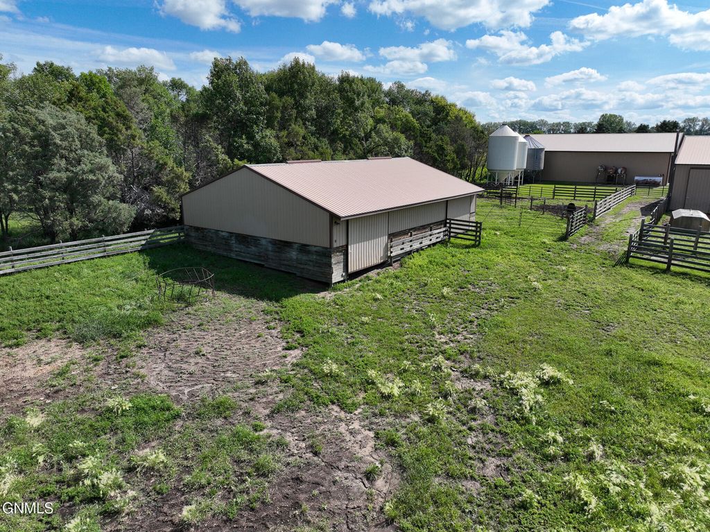 679 38th Avenue NE, Bowdon, ND 58418 photo 24