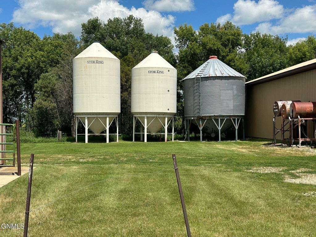 679 38th Avenue NE, Bowdon, ND 58418 photo 40