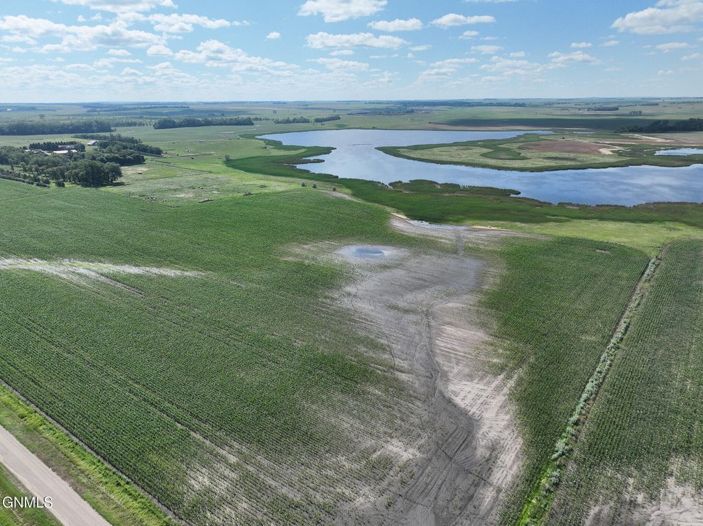 679 38th Avenue NE, Bowdon, ND 58418 photo 6