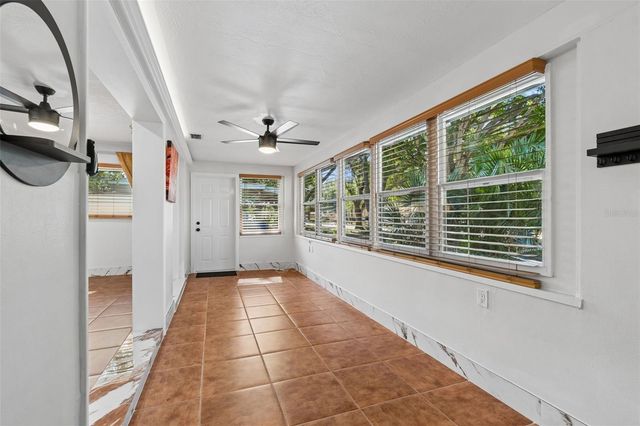 5857 4TH AVENUE N, St Petersburg, FL 33710