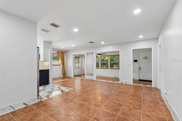 5857 4TH AVENUE N, St Petersburg, FL 33710