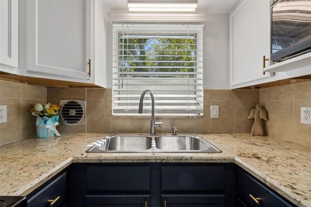5857 4TH AVENUE N, St Petersburg, FL 33710