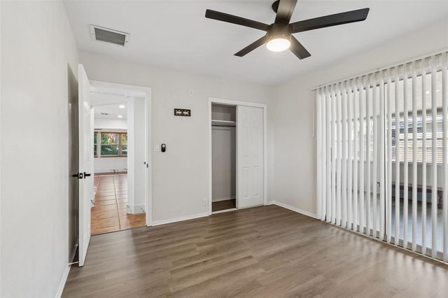 5857 4TH AVENUE N, St Petersburg, FL 33710