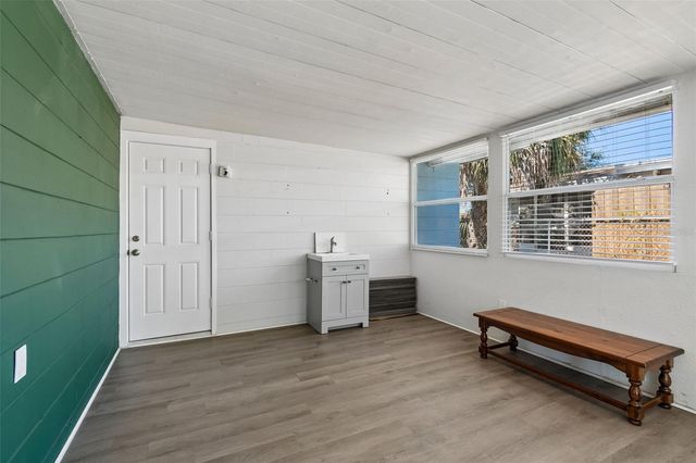 5857 4TH AVENUE N, St Petersburg, FL 33710