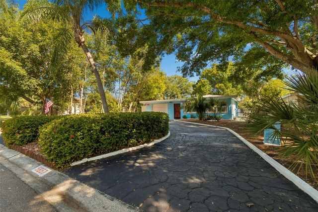 5857 4TH AVENUE N, St Petersburg, FL 33710