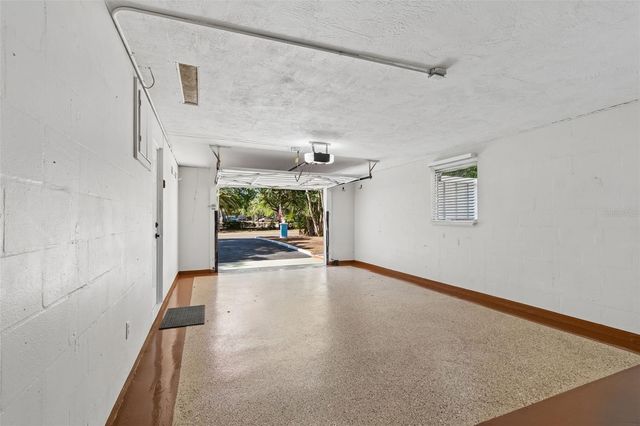 5857 4TH AVENUE N, St Petersburg, FL 33710