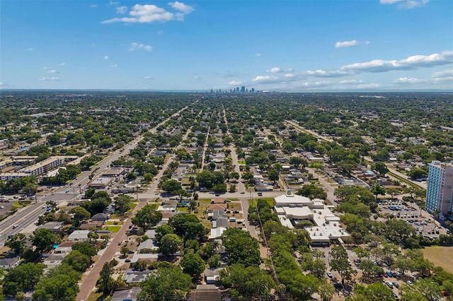 5857 4TH AVENUE N, St Petersburg, FL 33710