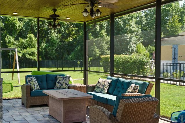 2608 MEADOW GRANGE LANE, Lutz, FL 33559